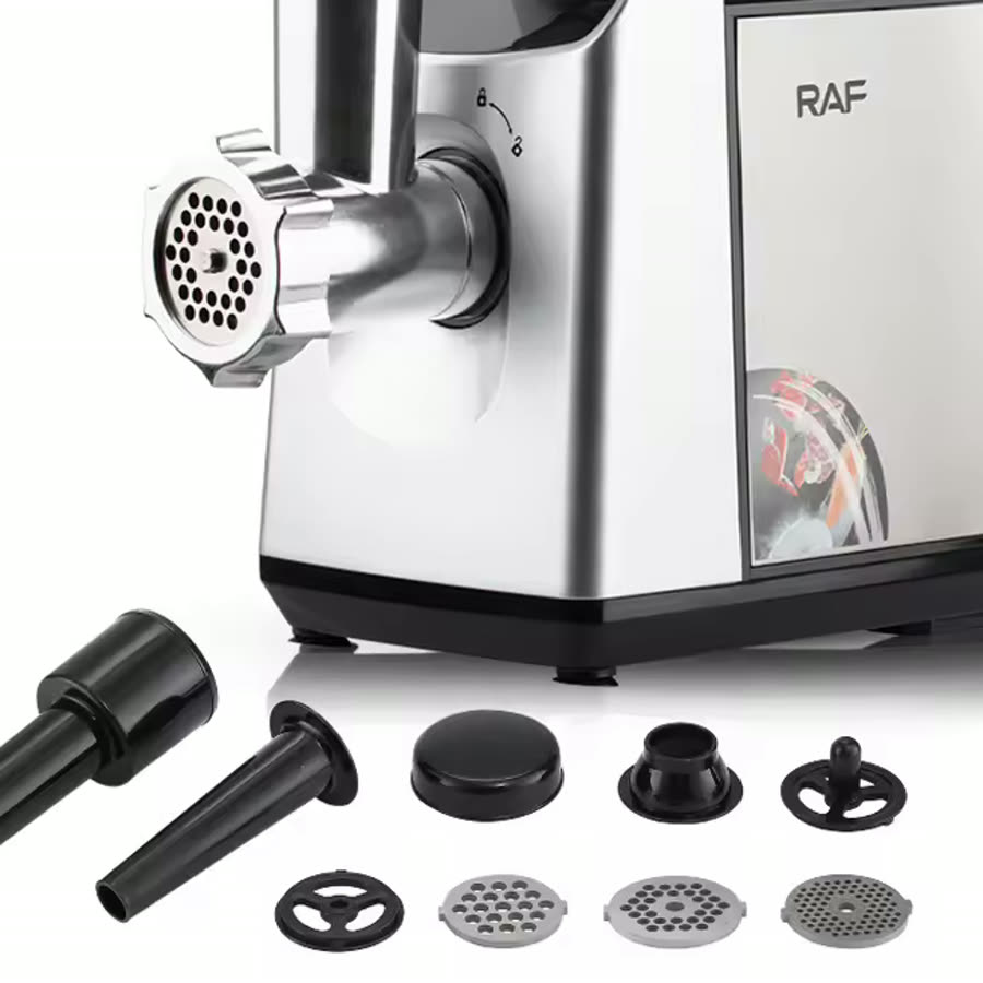 Close-up of the grinding head and attachment set